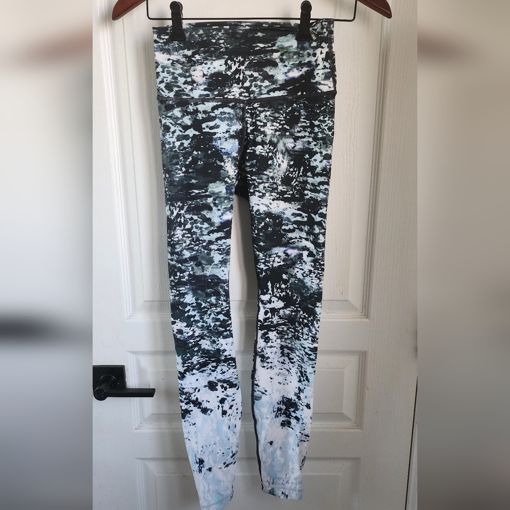 Lululemon Athletica Monochrome Patterned Leggings